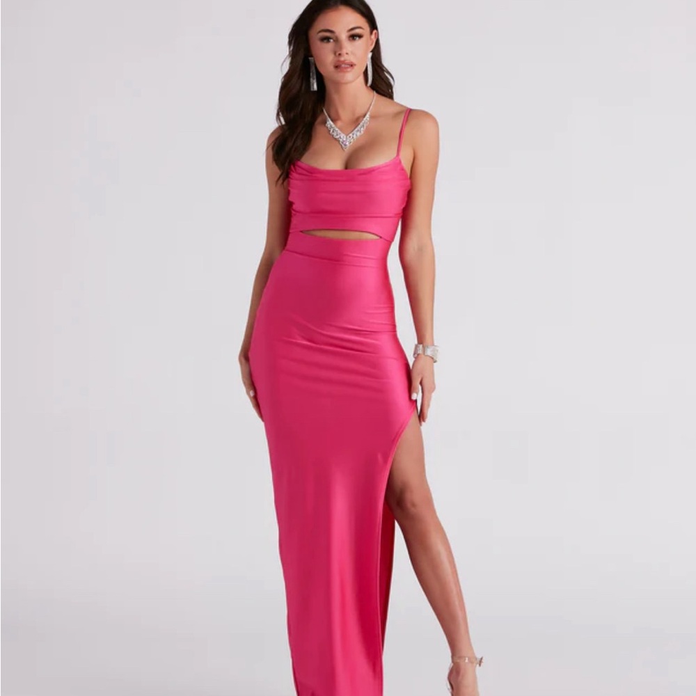 Pink Prom Dress w Cutout